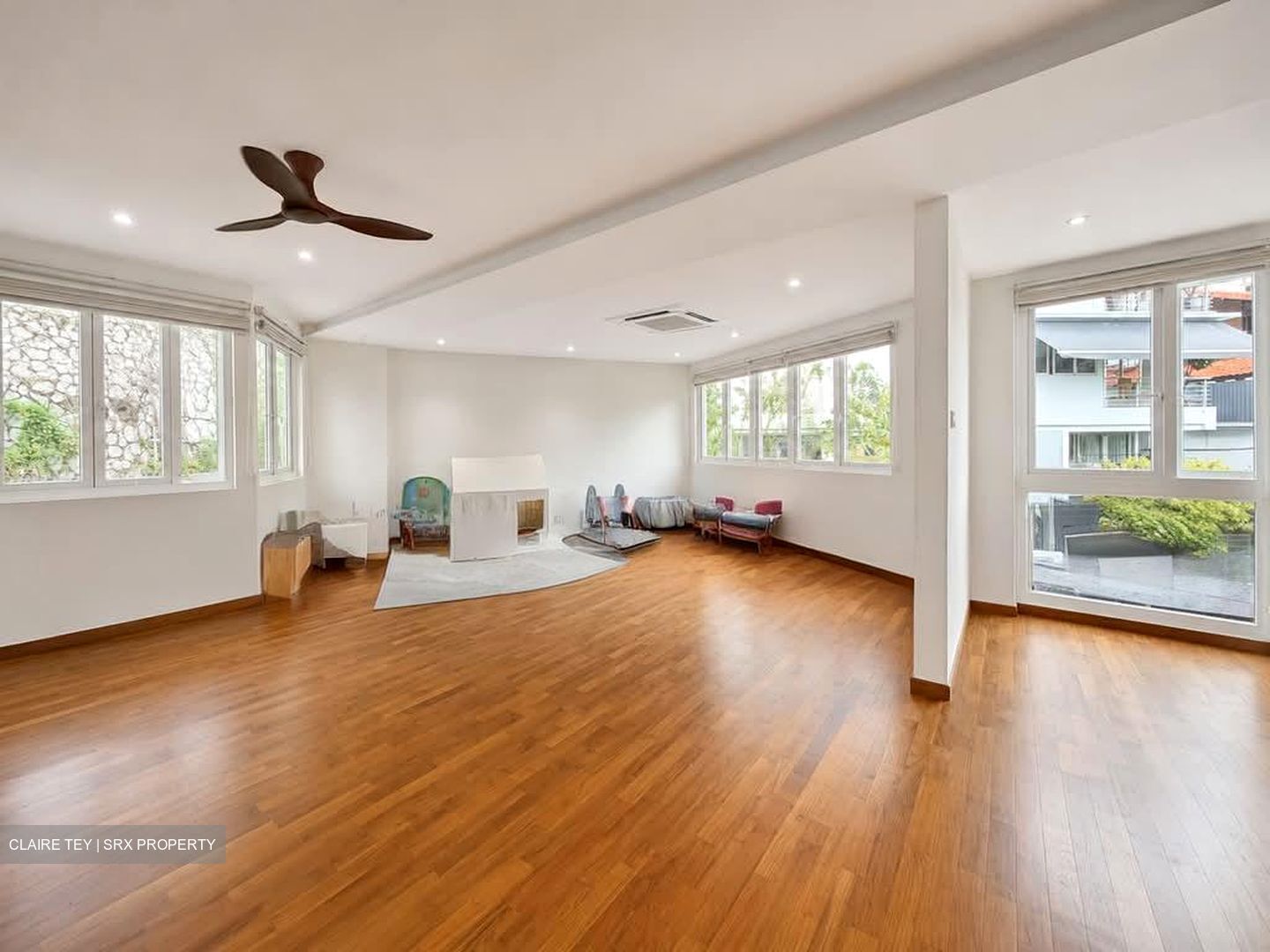 Sennett Drive (D16), Semi-Detached #602701701